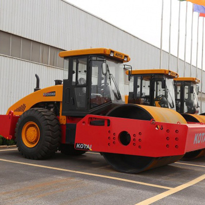 星空买球重工压路机产品亮相第22届中国杨凌农高会